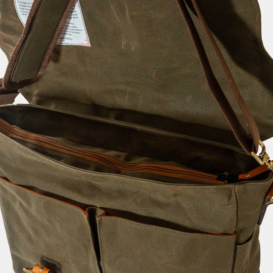 Commodore Messenger Bag