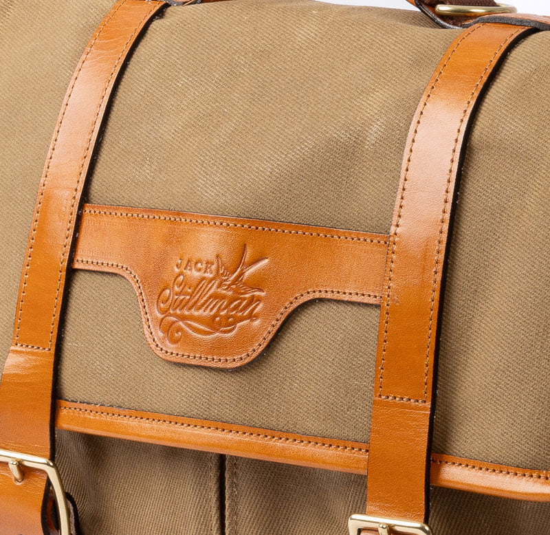 Commodore Premium Messenger Bag