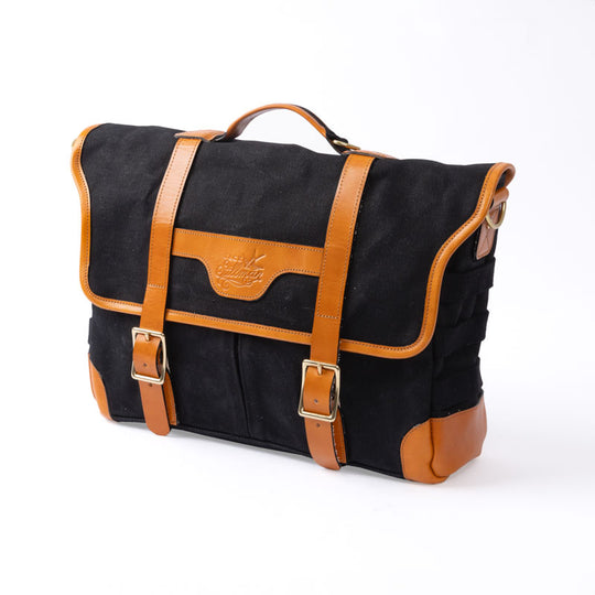 Commodore Premium Messenger Bag