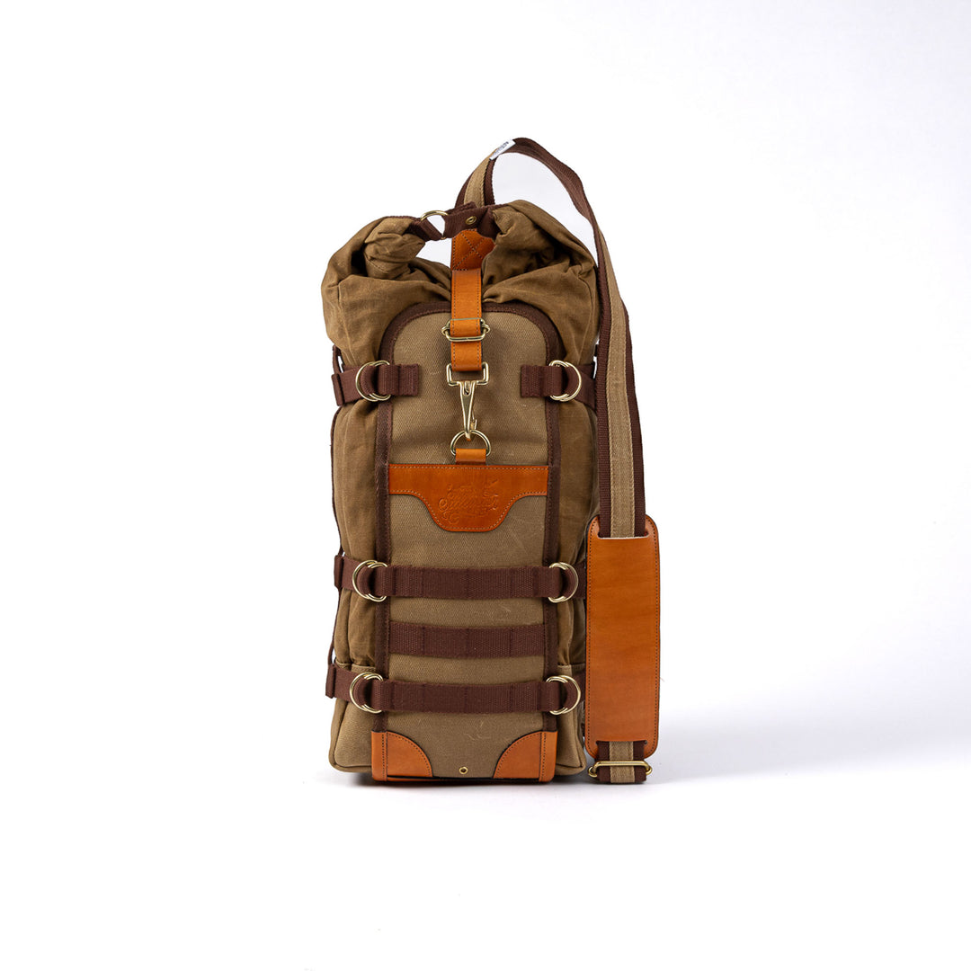 Trapper Sling Bag